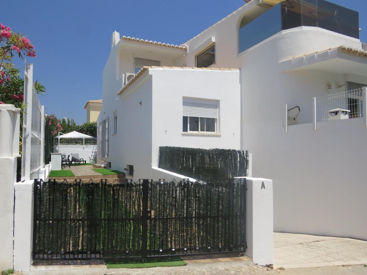 Moradia Geminada V2- Piscina Privada Βίλα Quarteira Εξωτερικό φωτογραφία